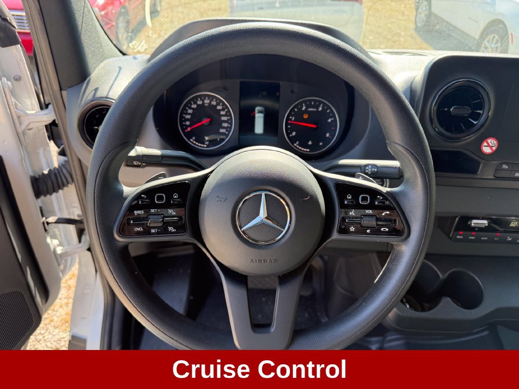 Used 2024 Mercedes-Benz Sprinter 2500 image 15