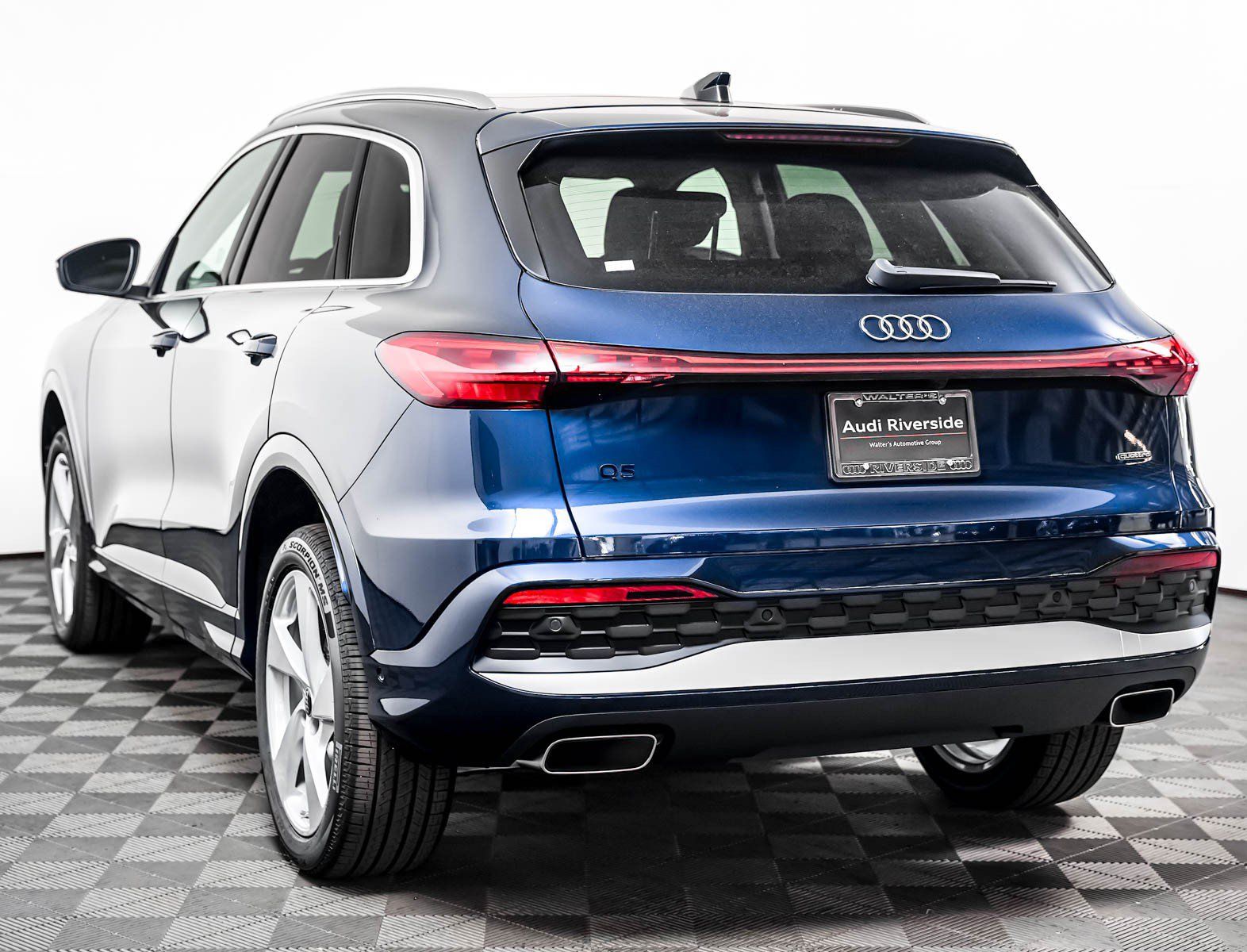 New 2026 Audi Q5 Premium AWD/4WD image 2