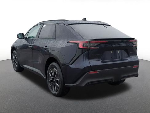 New 2026 Subaru Solterra Premium image 4