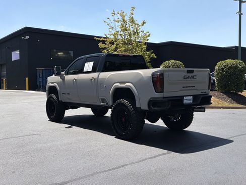 Used 2026 GMC Sierra 2500 AT4X w/ LPO, Black Badging Package AWD/4WD image 15