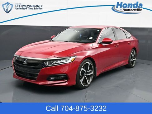 Used 2020 Honda Accord Sport image 3