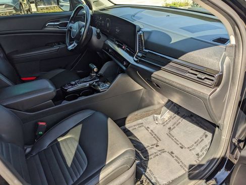 Certified 2023 Kia Sportage SX image 14