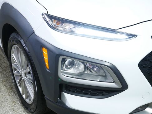 Used 2018 Hyundai Kona SEL w/ SEL Tech Package 02 AWD/4WD image 16
