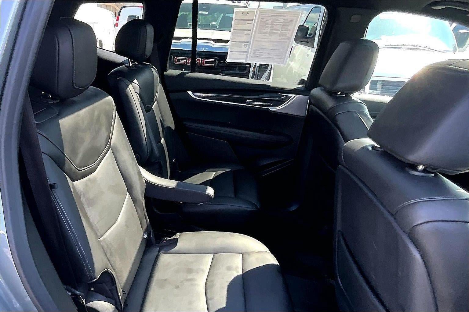 Used 2024 Cadillac XT6 Sport w/ Technology Package AWD/4WD image 24