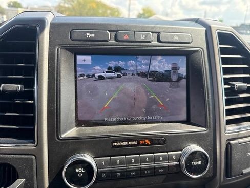 Used 2020 Ford Expedition XLT w/ Equipment Group 202A RWD image 25