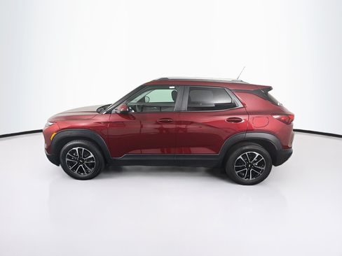 Used 2025 Chevrolet TrailBlazer LT FWD image 4