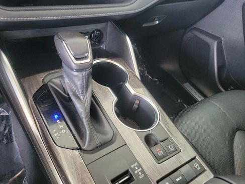 Used 2020 Toyota Highlander Limited FWD image 22