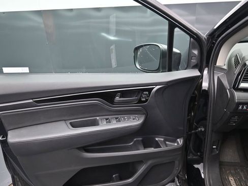 Used 2026 Honda Odyssey Touring image 18