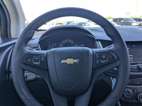 Used 2020 Chevrolet Trax LS w/ Tint and Cruise Package FWD image 22