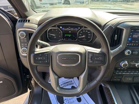 Used 2023 GMC Sierra 2500 Denali w/ Denali Ultimate Package AWD/4WD image 19