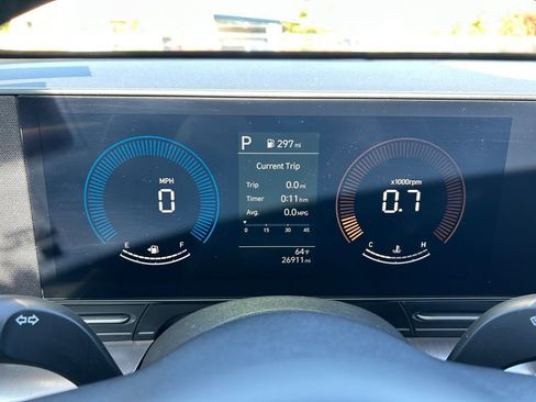 Used 2025 Hyundai Kona SEL AWD/4WD image 15