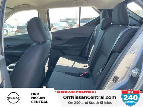 New 2025 Nissan Kicks Play S image 13