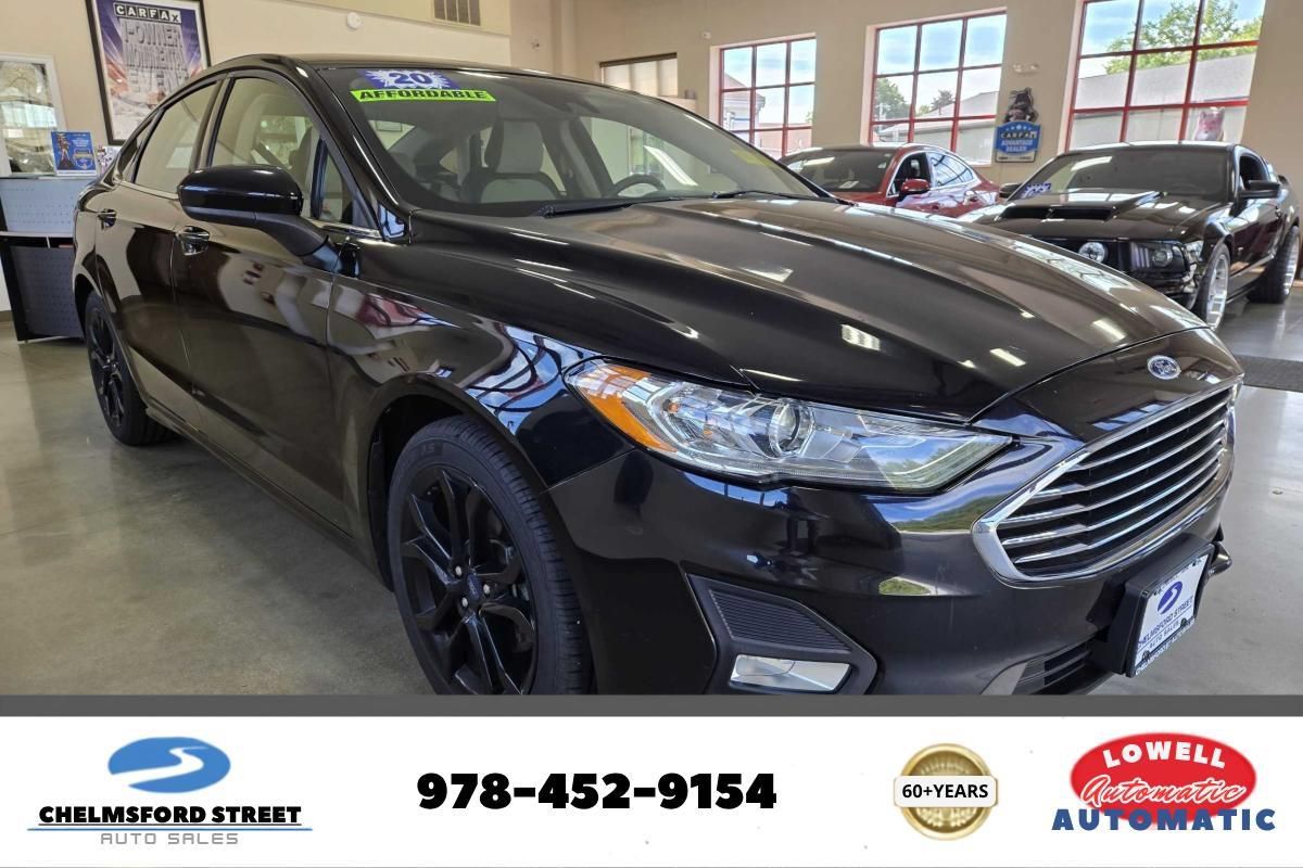 Used 2020 Ford Fusion SE w/ Equipment Group 151A FWD image 1