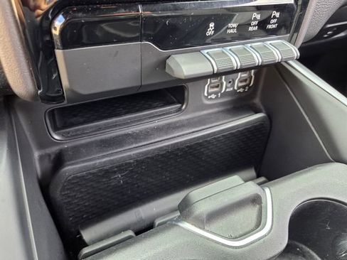 Used 2021 RAM 1500 Big Horn RWD image 27