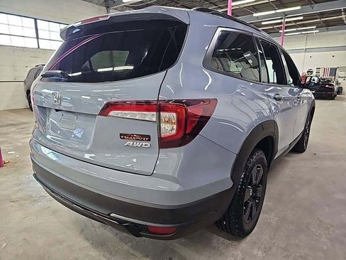 Used 2022 Honda Pilot TrailSport image 2