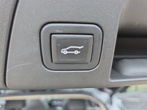 Certified 2023 Buick Envision Essence image 13