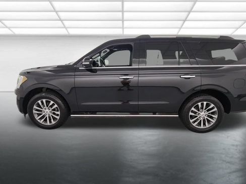 Used 2018 Ford Expedition Limited w/ Equipment Group 301A AWD/4WD image 4