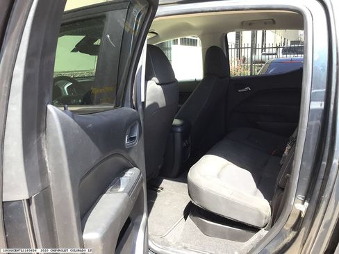 Used 2020 Chevrolet Colorado LT RWD image 9