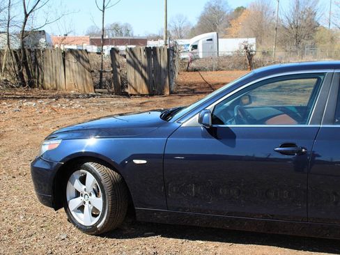 Used 2007 BMW 530xi Sedan image 11