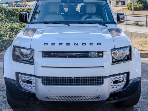 Used 2024 Land Rover Defender 130 S image 2