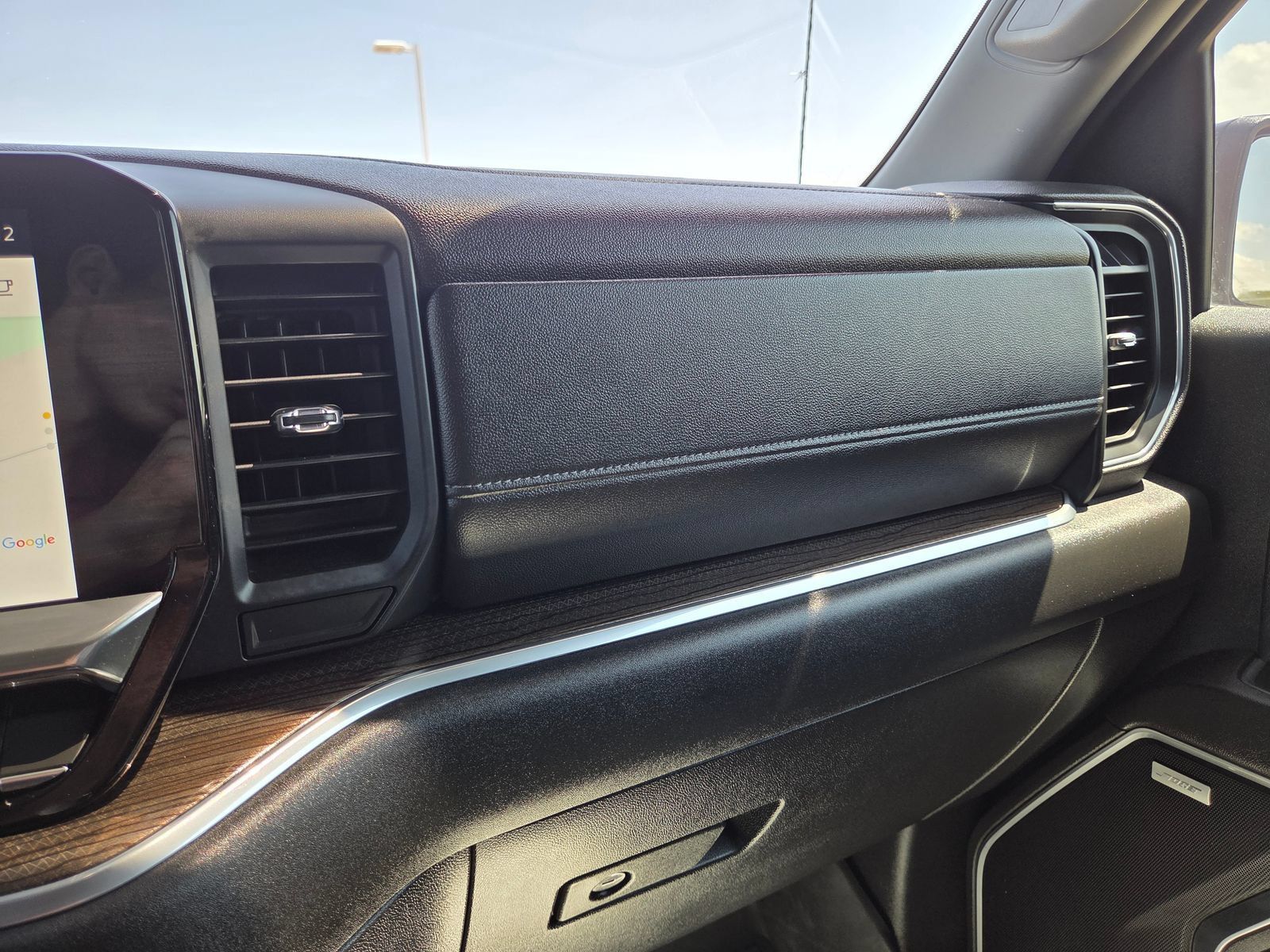 Used 2022 Chevrolet Silverado 1500 RST AWD/4WD image 33