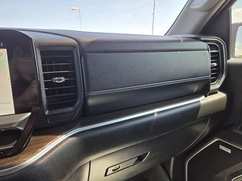 Used 2022 Chevrolet Silverado 1500 RST AWD/4WD image 33