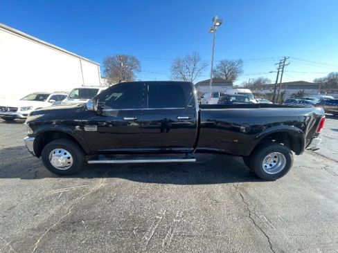 Used 2018 RAM 3500 Laramie Longhorn image 2