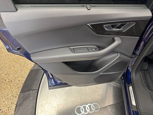 Used 2023 Audi Q7 3.0T Premium Plus w/ Premium Plus Package AWD/4WD image 27