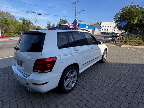 Used 2015 Mercedes-Benz GLK 350 4MATIC image 5
