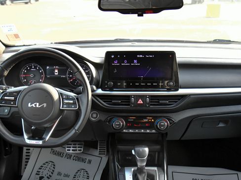 Used 2024 Kia Forte GT-Line image 37