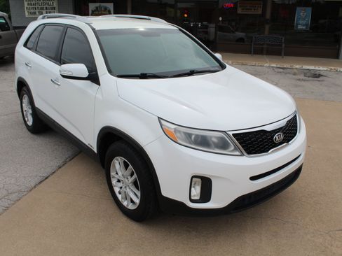 Used 2014 Kia Sorento LX AWD/4WD image 39