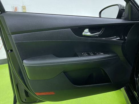 Used 2024 Kia Forte GT-Line image 16