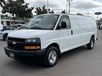 Used 2019 Chevrolet Express 3500 Extended w/ Driver Convenience Package RWD video 1