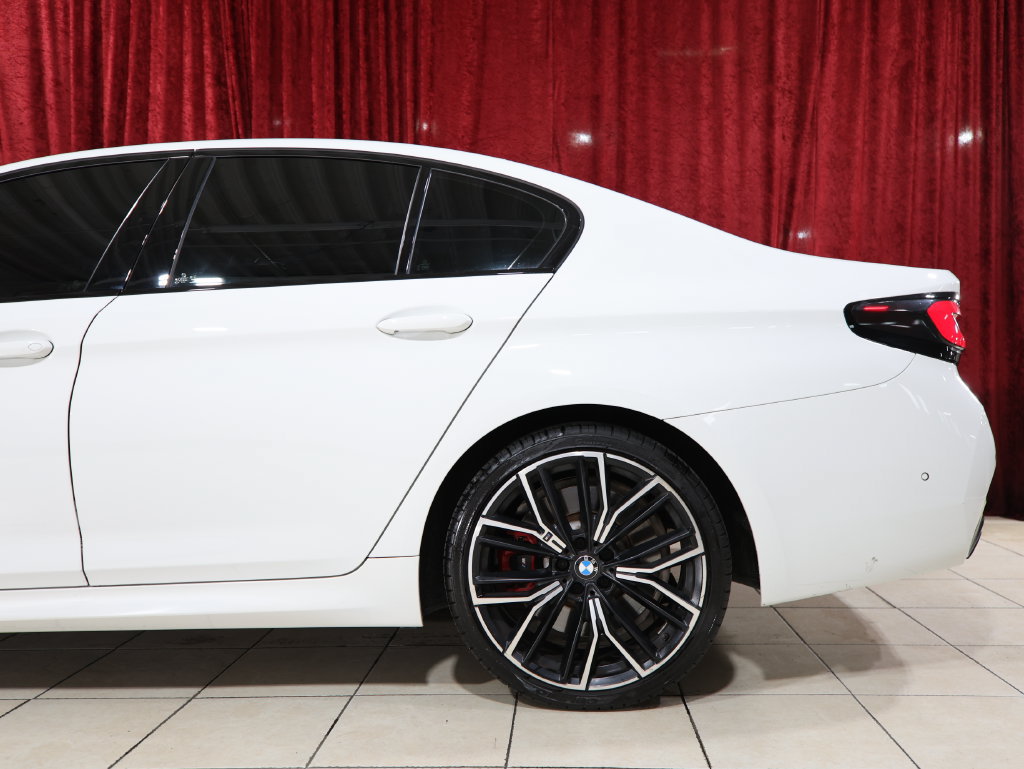 Used 2022 BMW 540i w/ M Sport Package RWD image 6