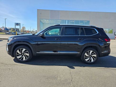 Certified 2025 Volkswagen Atlas SEL image 3