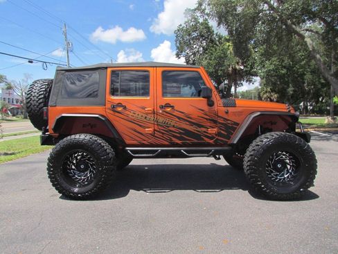 Used 2011 Jeep Wrangler Unlimited Sport AWD/4WD image 11