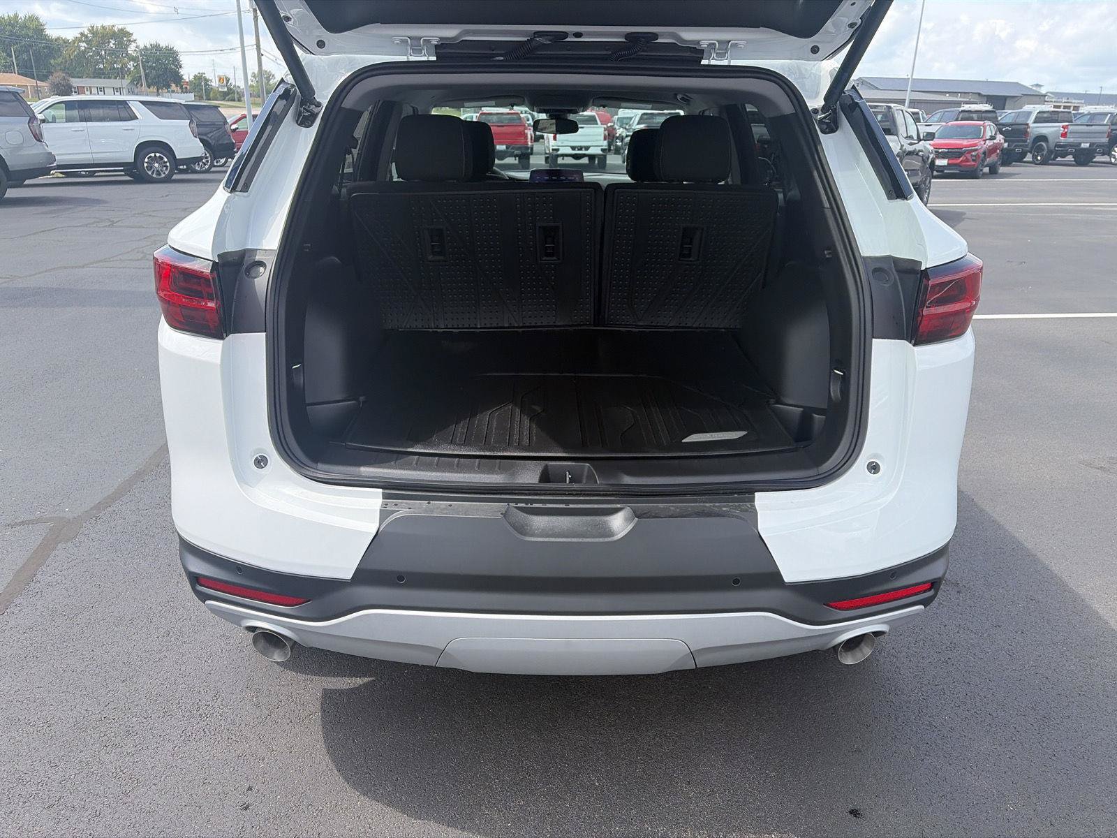 New 2026 Chevrolet Blazer LT w/ Convenience Package AWD/4WD image 5