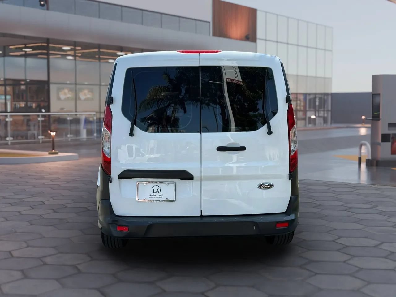 Used 2015 Ford Transit Connect XL FWD image 4