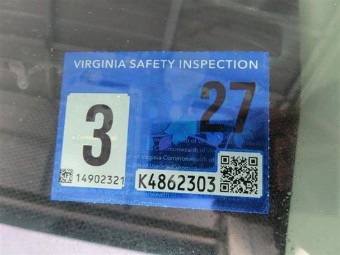 Used 2017 Toyota Tacoma SR5 w/ Tow Package image 29