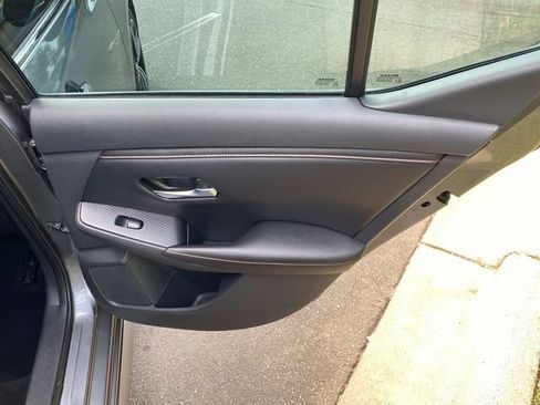 Used 2021 Nissan Sentra SR FWD image 33