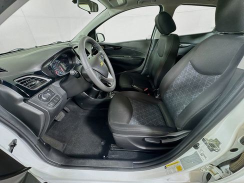 Used 2021 Chevrolet Spark LT image 23