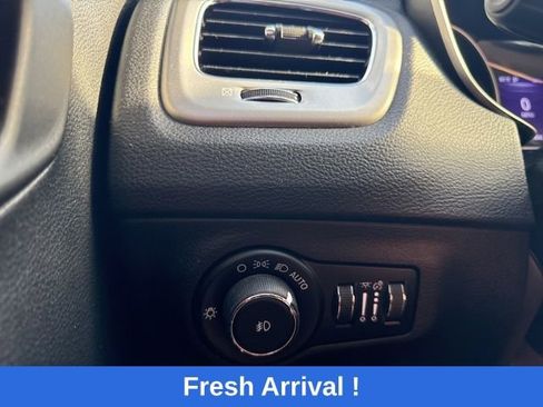 Used 2020 Jeep Compass Latitude image 8