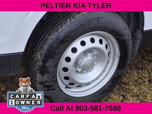 Used 2025 Ford Maverick XL image 8