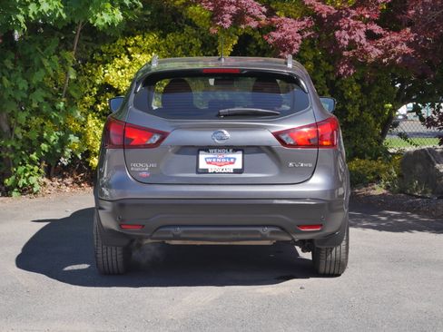 Used 2019 Nissan Rogue Sport SV w/ Technology Package AWD/4WD image 18