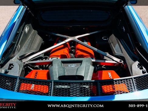 Used 2017 Audi R8 V10 w/ Carbon Exterior Package image 48