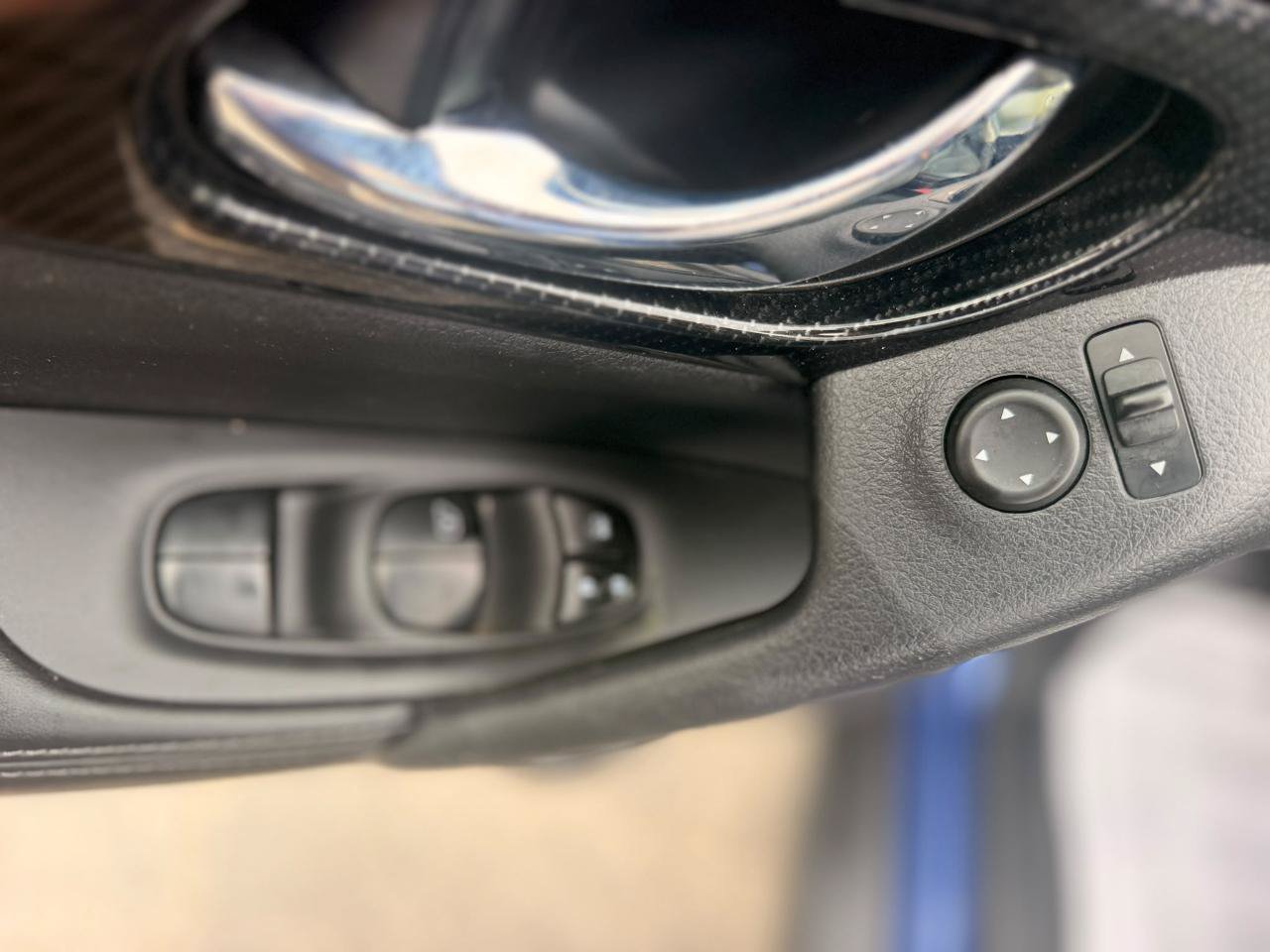 Used 2018 Nissan Rogue SL AWD/4WD image 28