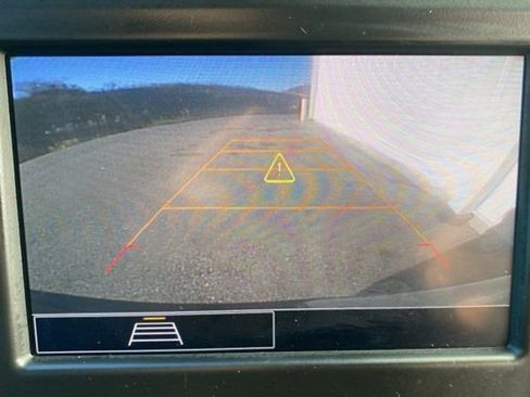 Used 2022 Chevrolet Equinox RS w/ LPO, Floor Liner Package image 13