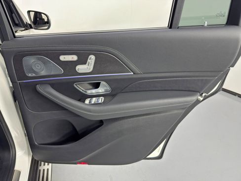 Used 2021 Mercedes-Benz GLS 580 4MATIC image 55