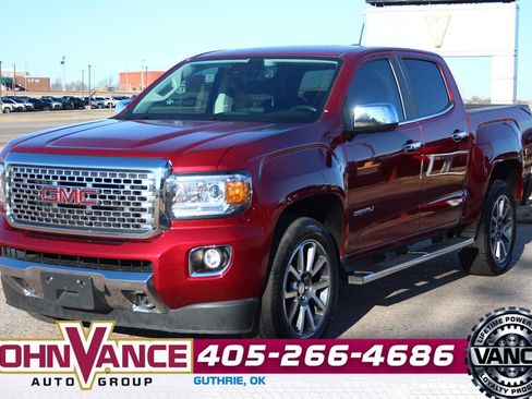 Used 2020 GMC Canyon Denali image 3