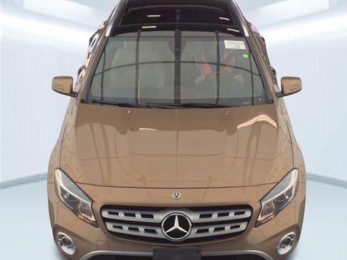 Used 2018 Mercedes-Benz GLA 250 4MATIC w/ Premium Package image 16
